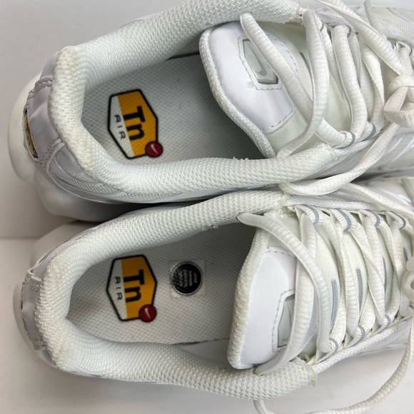 Nike Air Max Plus Womens Triple White 2021 DM2362-100 Sz 7.5M No Box Exc… - Picture 5 of 15